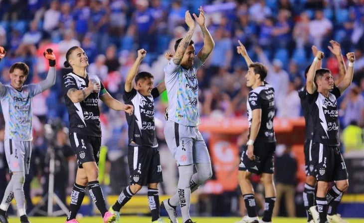 Liga MX: ¡Alto Voltaje! Club Necaxa derrota con voltereta incluida al Cruz Azul