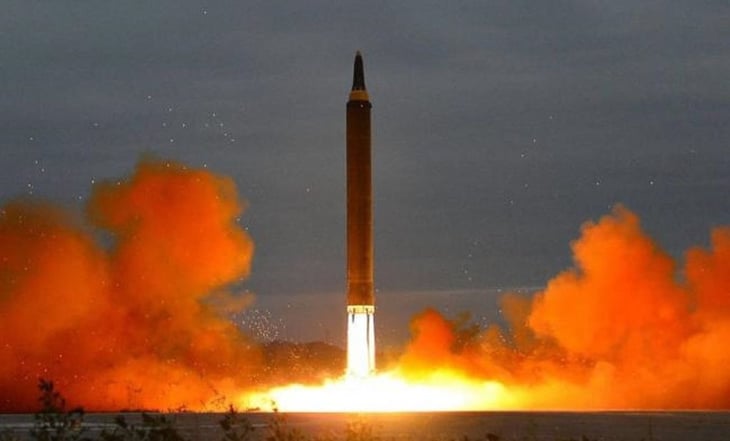 Norcorea lanza misil balístico hacia el Mar de Japón