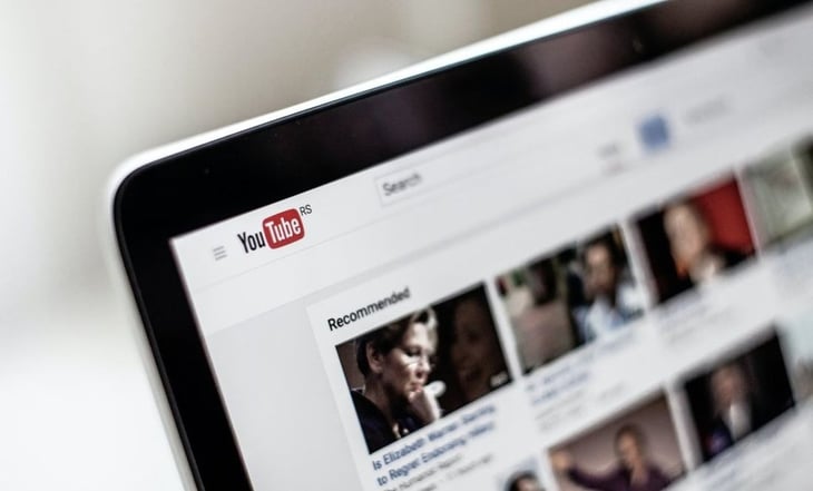 YouTube: creadores de contenido deberán etiquetar videos hechos con IA