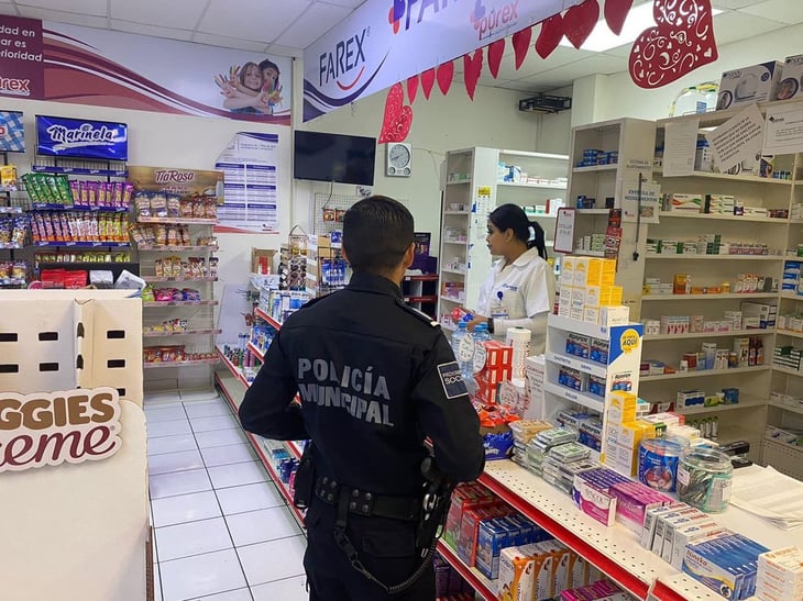 Farmacia es asaltada en la colonia San Joaquín
