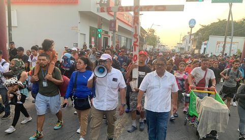 1500 indocumentados abandonan Tapachula tras rechazo de documentos