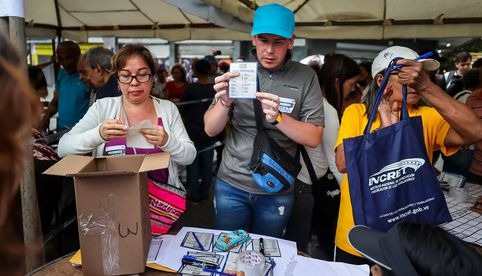 Venezolanos en el extranjero denuncian trabas para registrarse a votar