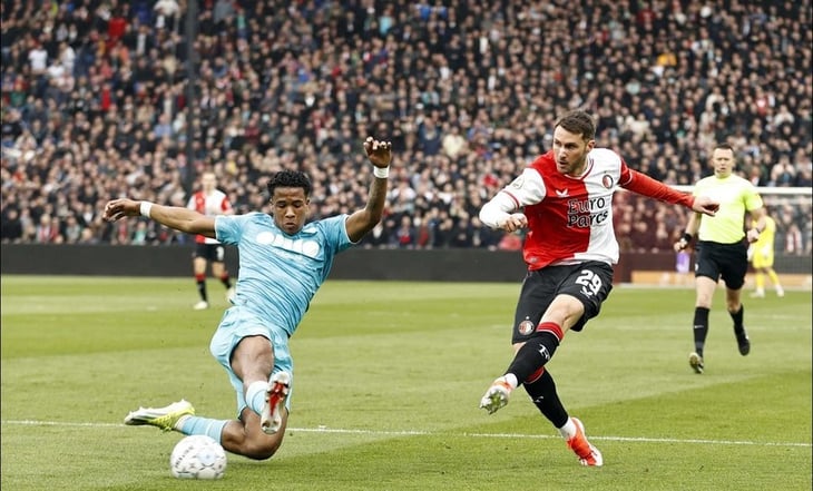 Feyenoord remonta y vence al Utrecht; Santiago Giménez no pudo anotar