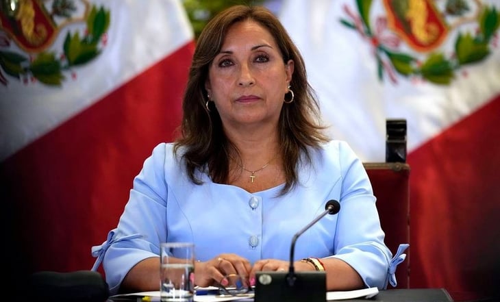 Congresistas presentan moción de vacancia contra la presidenta de Perú, Dina Boluarte