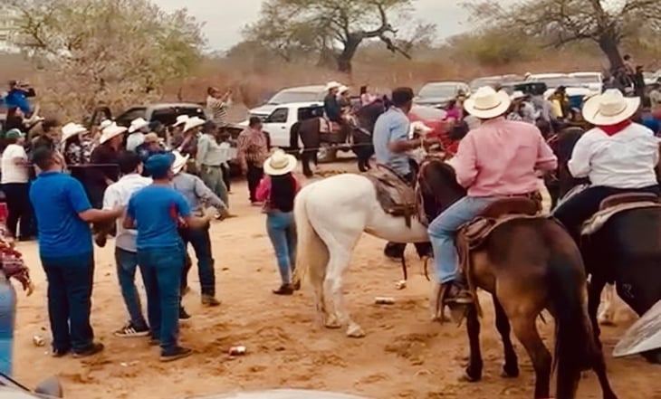 Fiscalía de Sinaloa abre investigación por carrera clandestina de caballos donde fallecieron 2 personas