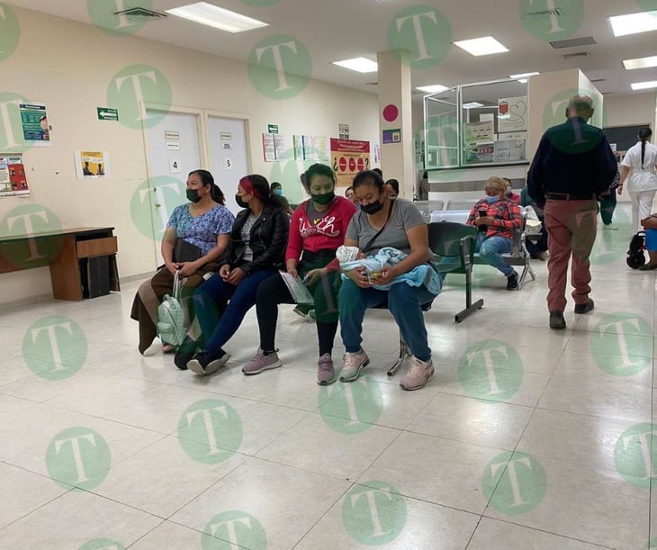 En hospital Amparo Pape exigen otra vez el cubrebocas 