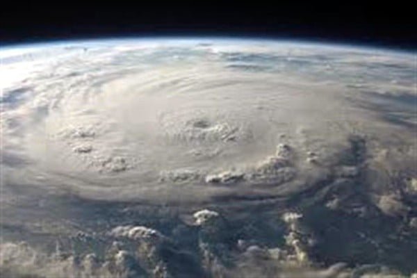 Pronostican intensa temporada de huracanes 
