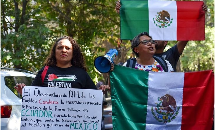 Protestan mexicanos a fuera de embajada ecuatoriana en Polanco