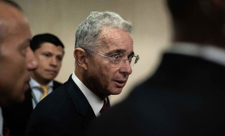Álvaro Uribe, expresidente de Colombia, irá a juicio por soborno de testigos y fraude procesal