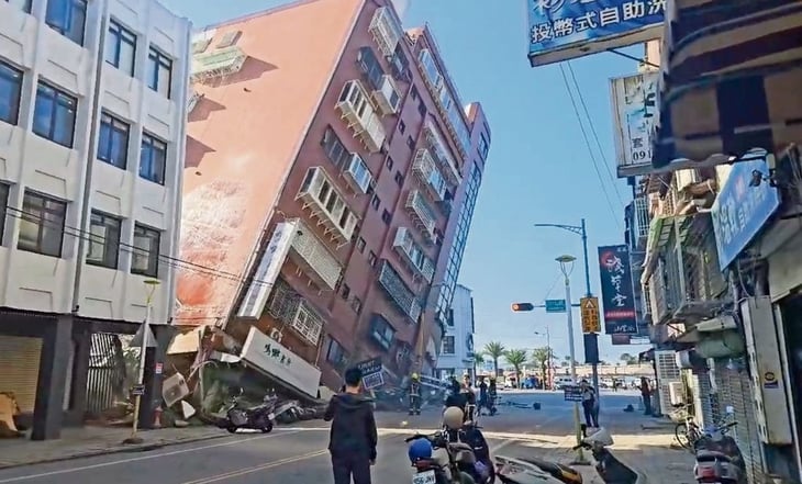 Sube a 16 el número de muertos por el terremoto en Taiwán