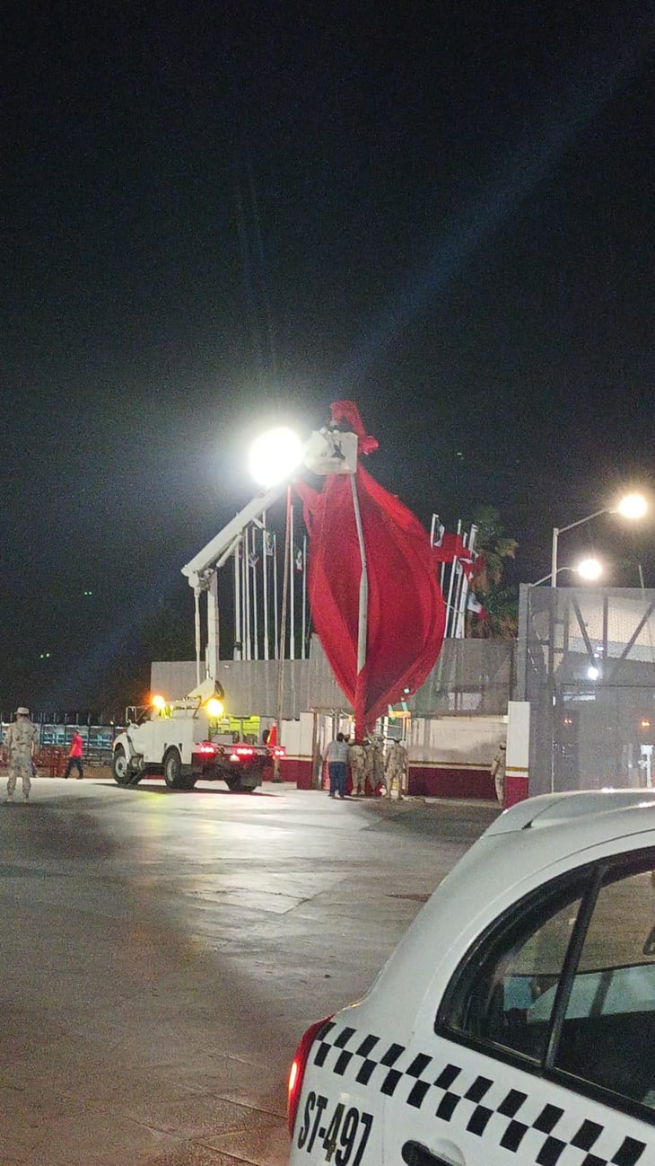 Bandera Monumental se desgarra por fuertes vientos en PN