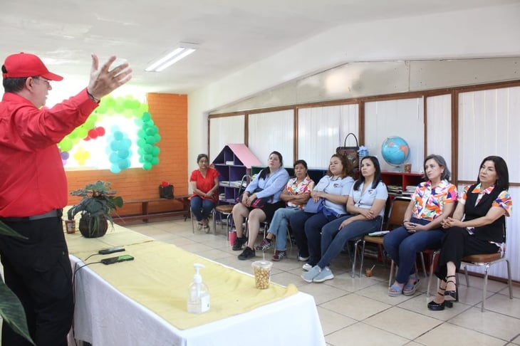 Capacitan con éxito a brigadas de simulacros en el Jardín de Niños 'Justo Sierra' en el municipio de Allende