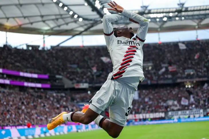 Se mantiene Bayer invicto tras ganar al Eintracht