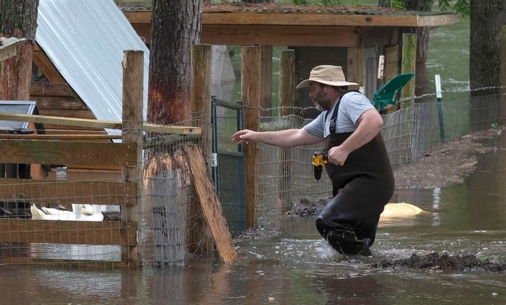 Suman 233 personas rescatadas en Texas tras intensas lluvias e inundaciones