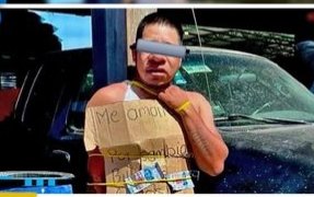 Amarran a un poste a sujeto que pagó con billetes falsos en Ixmiquilpa, Hidalgo 