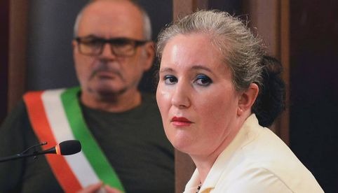Dan cadena perpetua a madre que dejó morir de hambre a su hija de 18 meses en Italia
