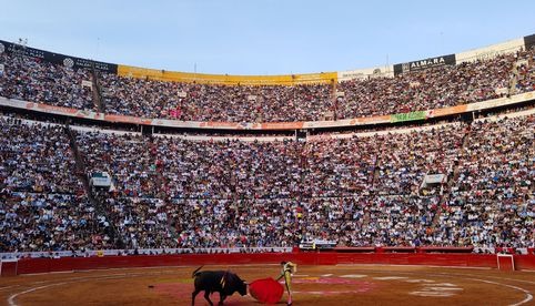 Tribunal Colegiado revoca suspensión provisional de las corridas de toros en la Plaza México