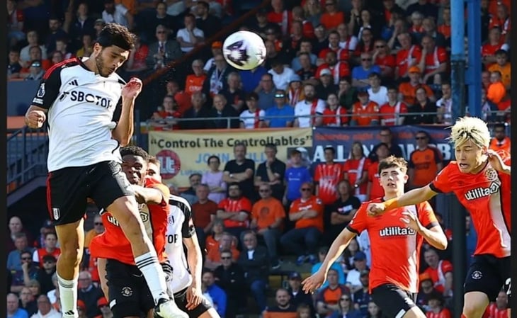 Premier League: Raúl Jiménez despide la temporada con un doblete en la goleada del Fulham al Luton