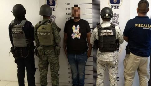 Detienen a 'El Rojo', lugarteniente del Cártel de Los Viagras, en Michoacán
