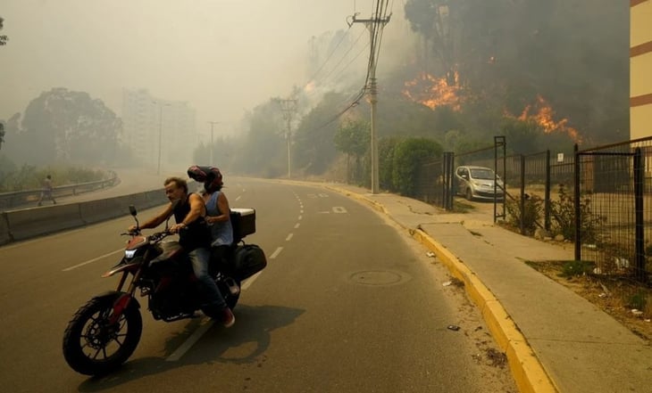 Fue por dinero: dan prisión preventiva a bombero y funcionario forestal detrás de incendios en Chile