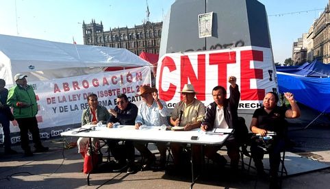 CNTE anuncia que continuará en paro indefinido en el Zócalo previo a cierre de campaña de Sheinbaum