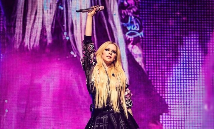 Avril Lavigne, criticada por ofrecer el concierto 'más corto de la historia'