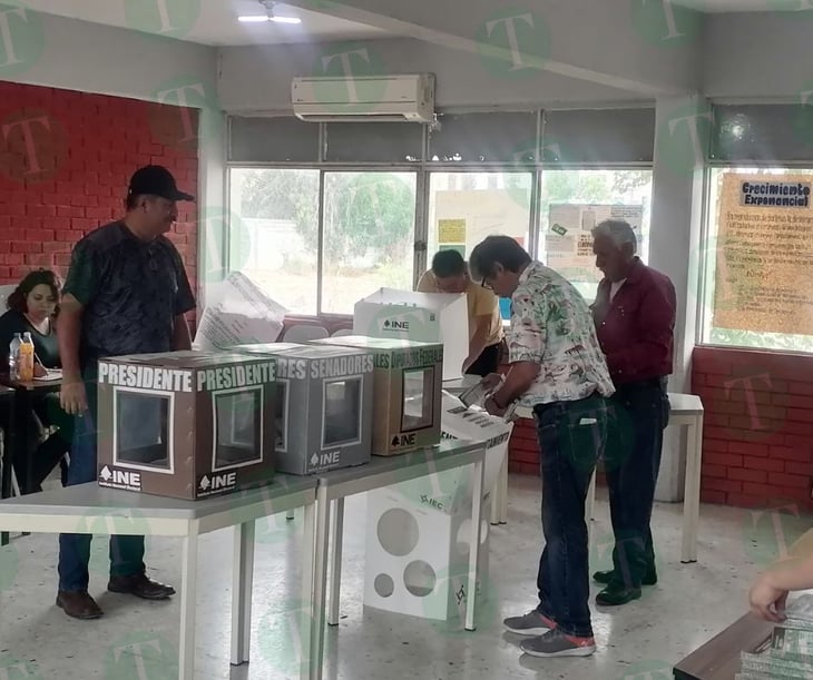Ausencia de funcionarios de casilla retrasó apertura de elecciones en Monclova