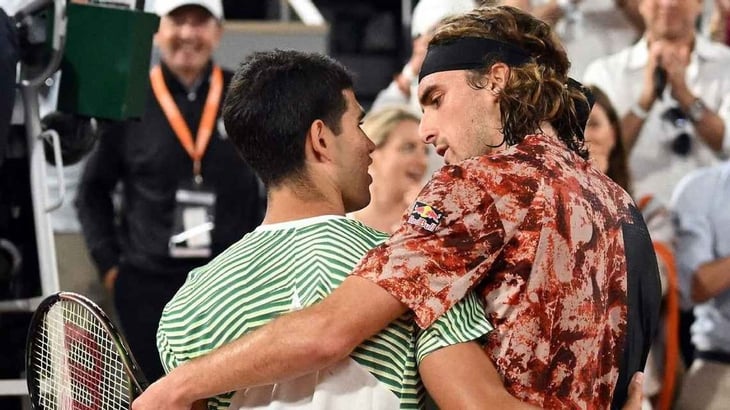 Tsitsipas ya empezó a palpitar el choque con Alcaraz en Roland Garros por las redes sociales