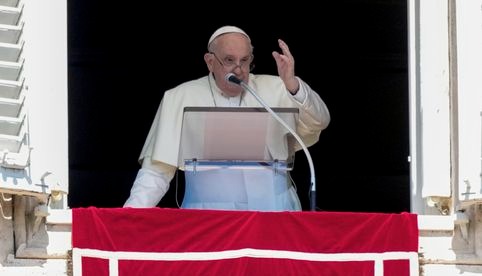 Papa Francisco insta a 'trabajar concretamente en favor de la paz en Europa y en todo el mundo'