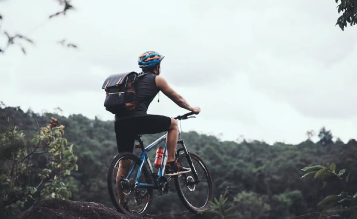 Montar en bicicleta: Un ejercicio completo para el cuerpo y la mente