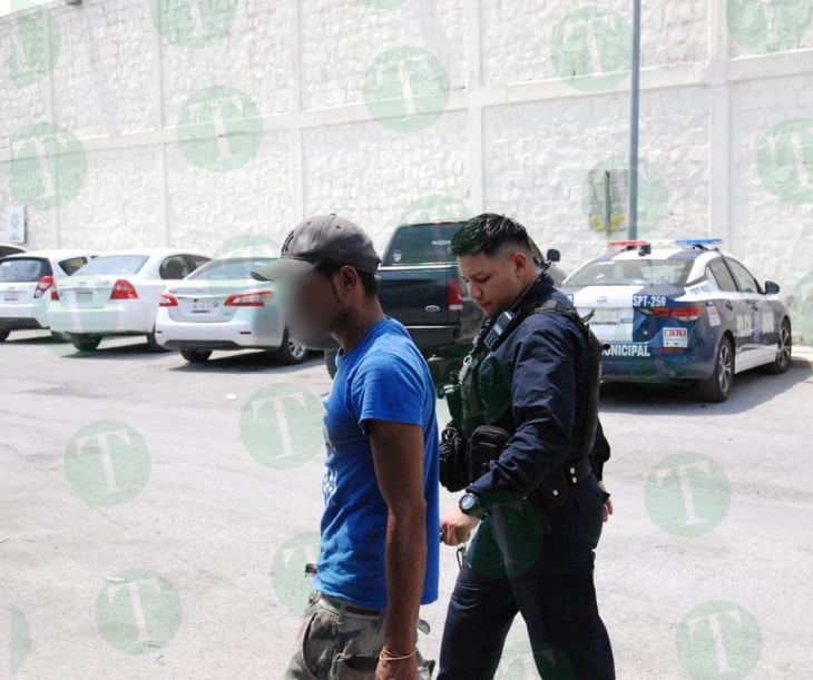 Detienen a hombre drogándose en la colonia San Salvador de Monclova