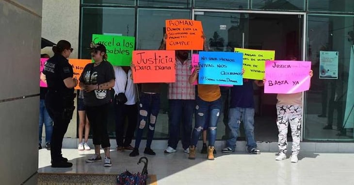 Protestan por Diana Jazmín: Joven golpeada y abusada sigue sin justicia en Torreón