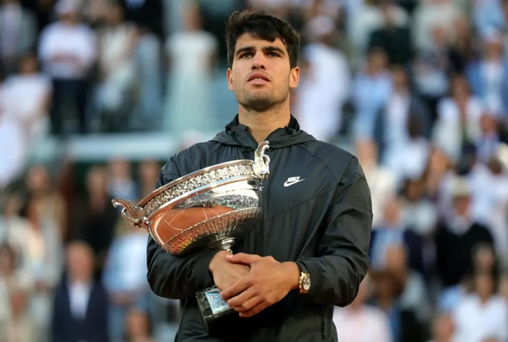 Remonta Alcaraz hacia la gloria: primer Roland Garros, tercer “Grand Slam”