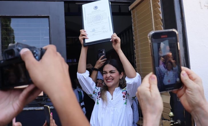 Tocaya de AMLO, Andrea Chávez, celebra triunfo como senadora