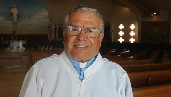 Mejora salud del Sacerdote José Guadalupe Valdés; le quitan tubos respiratorios 