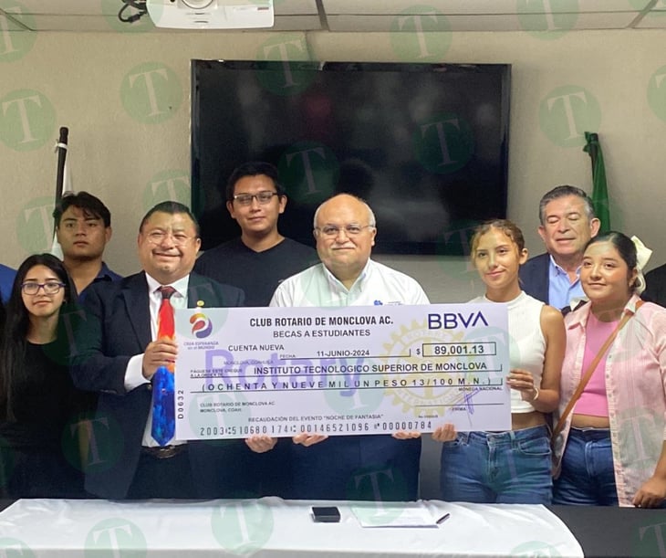 89 mil pesos reciben en becas alumnos de la universidad Tecnológico de Monclova