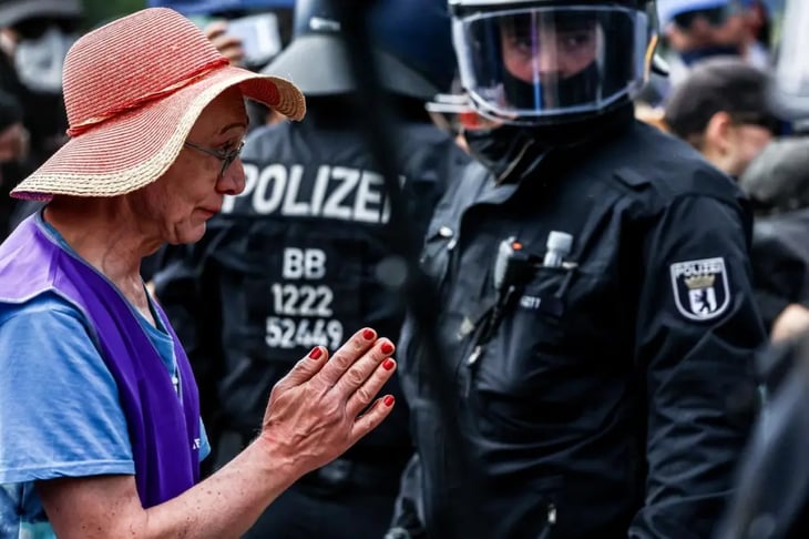 Recibe Alemania a 580 policías extranjeros para contribuir a la seguridad de la Eurocopa