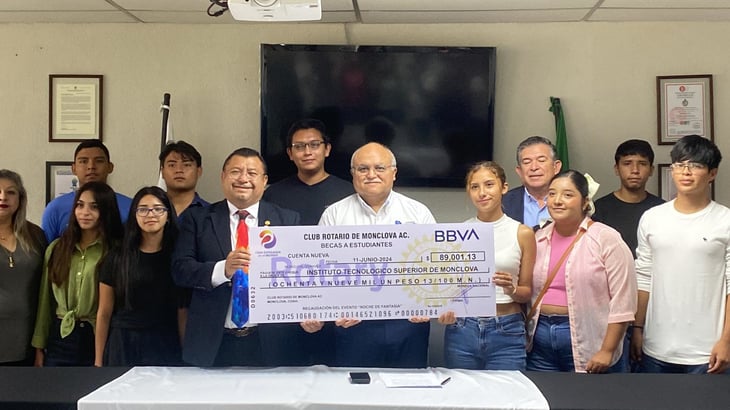 estudiantes del tec de monclova reciben becas  por 89 mil pesos por parte del club rotario
