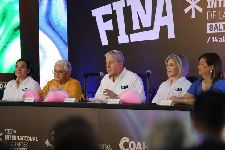 'Chema' Fraustro presenta la Fiesta Mundial FINA 447