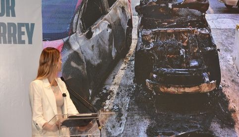 Mariana Rodríguez denuncia quema de vehículos y más irregularidades en elección de Monterrey