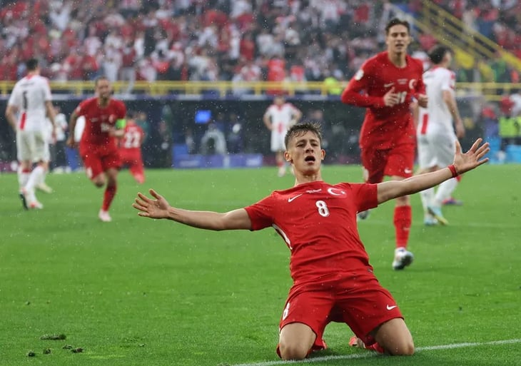 EUROCOPA | 3-1. Un golazo de Arda Güler lidera la victoria de Turquía