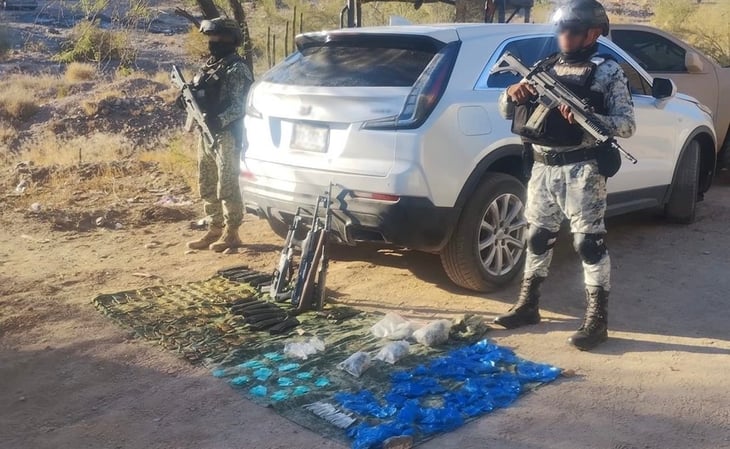 GN y Sedena localizan material bélico y drogas en un vehículo robado en Sonora