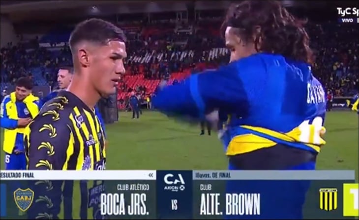 Edinson Cavani y un emotivo gesto con un jugador que debutó frente a Boca Juniors