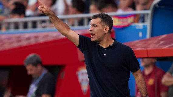 Rafa Márquez no cierra la puerta a continuar en el Barça Atlético