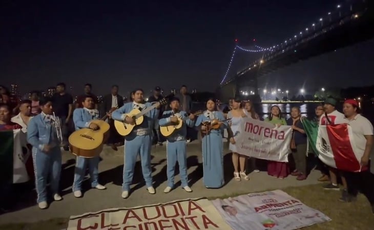 VIDEO: Mexicanos cantan desde Nueva York el 'happy birthday' a Claudia Sheinbaum por su cumpleaños 62