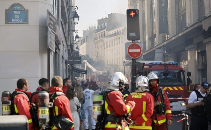 VIDEO: Incendio en el centro de París deja 7 personas lesionadas