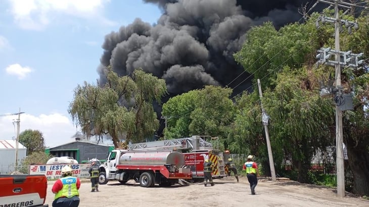 VIDEO: Incendio en fábrica de aditivos de automóviles en Cuautitlán Izcalli