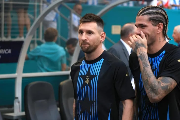 Messi hizo parte del entrenamiento grupal antes de partir hacia Houston