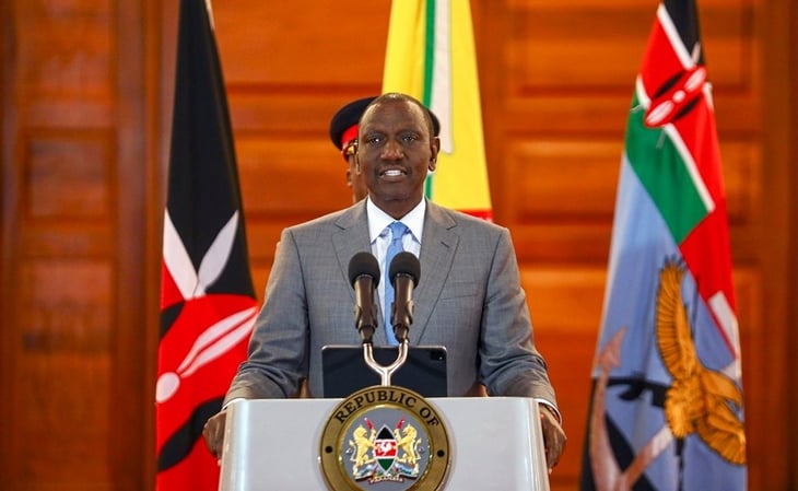 Presidente de Kenia frena subida salarial en el gobierno 