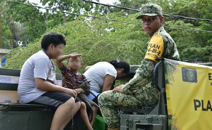 Ejército, Marina y GN apoyan a población tras paso de 'Beryl' en QR